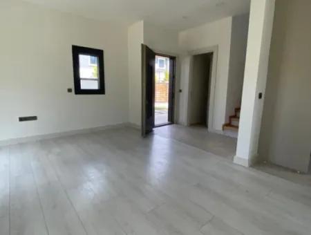 3 1 Cottage For Sale In A Complex In Sefirihisar Doğanbeyde