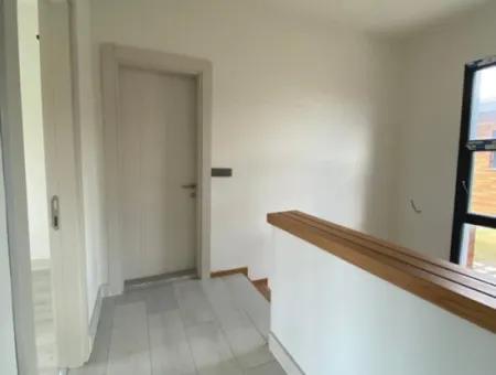 3 1 Cottage For Sale In A Complex In Sefirihisar Doğanbeyde