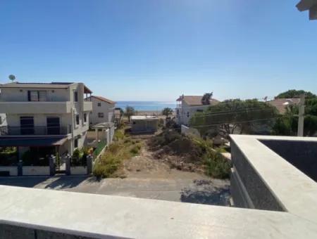 50M2 Pool And Garden Summer Villa For Sale In Gümüldür