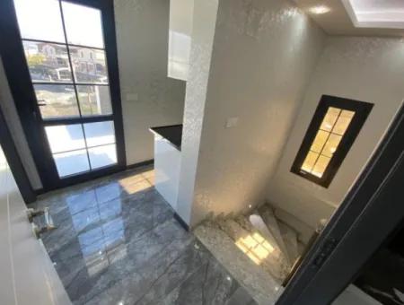 50M2 Pool And Garden Summer Villa For Sale In Gümüldür