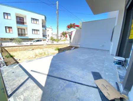 2 1 Villa With Large Garden For Sale In Ürkmez