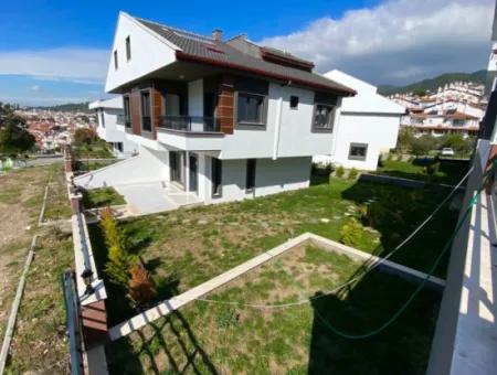 4 1 Large Garden Parking Lot With View Close To The Sealivilla