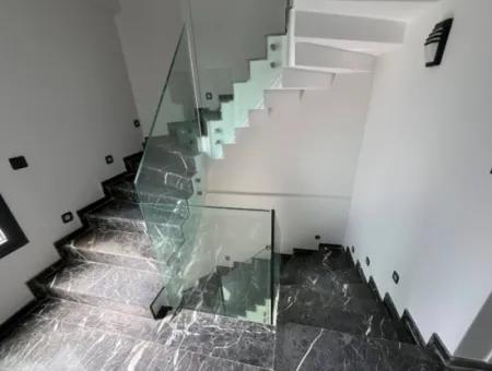 3 1 Villa For Sale With Modern Architect Within Walking Distance Of The Sea In Ozdere