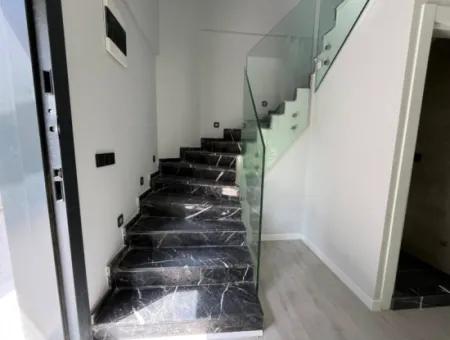 3 1 Villa For Sale With Modern Architect Within Walking Distance Of The Sea In Ozdere