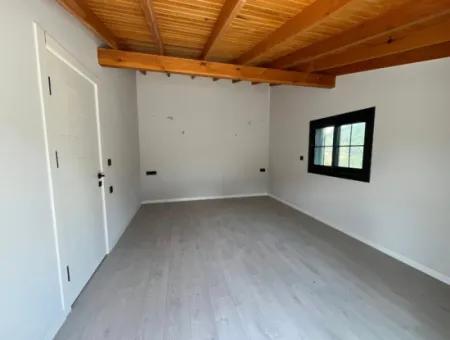 3 1 Villa For Sale With Modern Architect Within Walking Distance Of The Sea In Ozdere