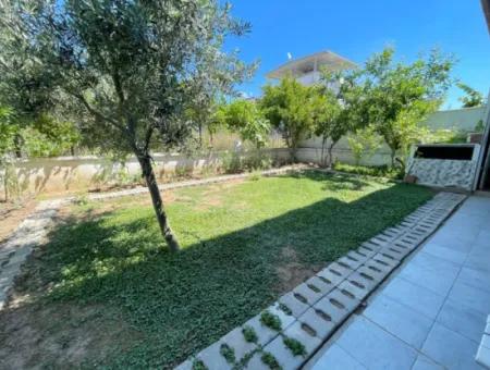 Single Detached 4 1 Villa Within 205 Meters In Doğanbey