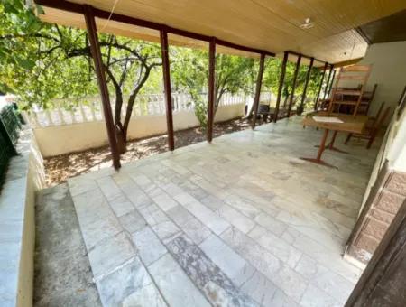 2 1 Apartment For Sale 50M From The Beach In Seferihisar Ürkmez