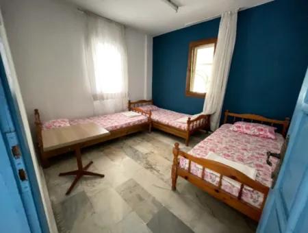 Spacious Sale Deal 2 1 Apartment With Large Garden 50M From The Beach In Ürkmez