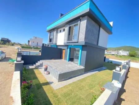 2 1 Villa For Sale With Underfloor Heating 500 Meters To The Sea In Doganbey