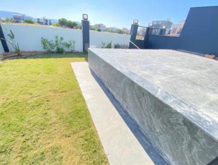 2 1 Villa For Sale With Underfloor Heating 500 Meters To The Sea In Doganbey