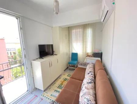 2 1 Apartment For Sale In The Center Of Ürkmez 350M Large Spacious Structure To The Sea