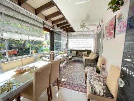 2 1 Apartment For Sale In Ürkmez With 350Mt Garden To The Sea In The Center