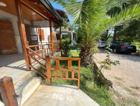 3 1 Villa For Sale On The Sea Side In Seferihisar Ürkmez