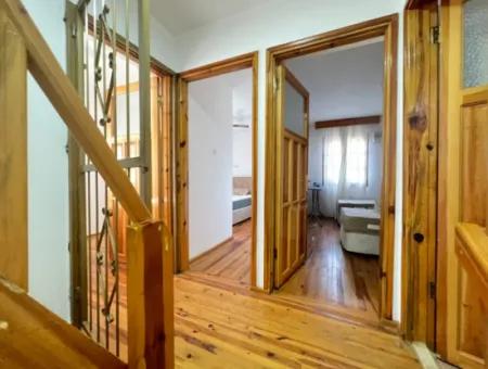 3 1 Villa For Sale On The Sea Side In Seferihisar Ürkmez