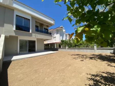 3 1 Villa In Ozdere Within Walking Distance Of The Sea With A Big Garden