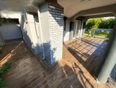 Tekdetached Villa In 307M2 50M From The Sea In Doğanbey