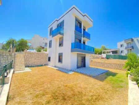 4 2 Villas For Sale With Full Sea View In Akarcada