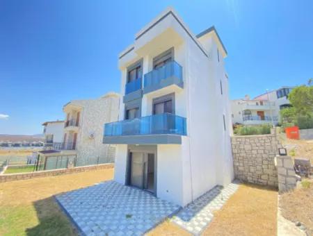 4 2 Villas For Sale With Full Sea View In Akarcada