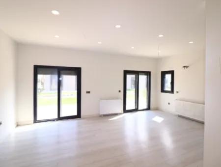 3 1 Villa For Sale In A Single Detached Complex In Seferihisar Doğanbey