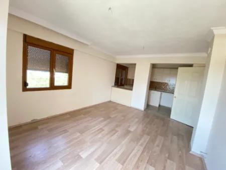 2 1 Apartment For Sale In Menderes Gümüldür Çarşı Center At No Cost!