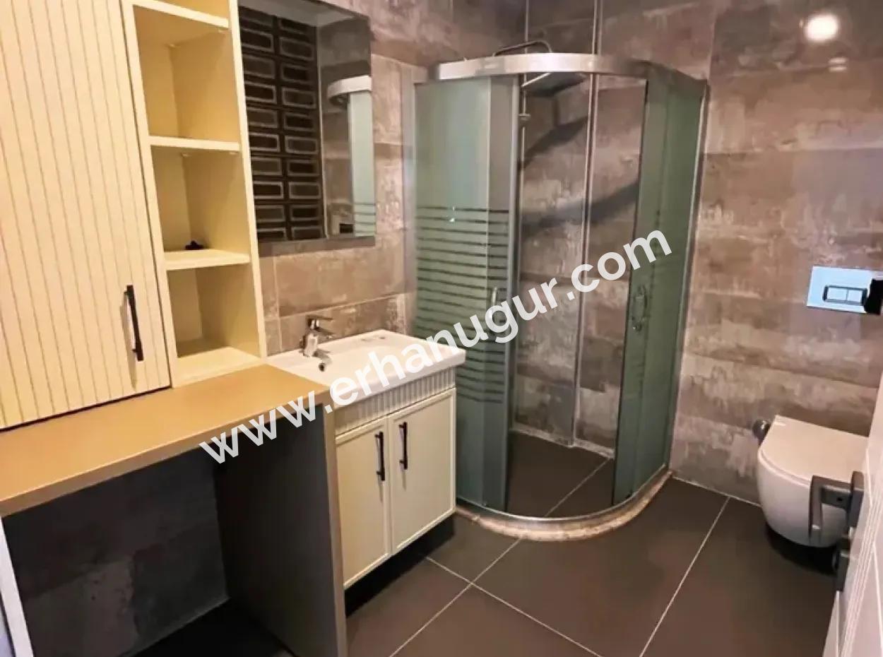 Deniz Tarafı, Köşe, Büyük Bahçelisatılık 3+1 Villa