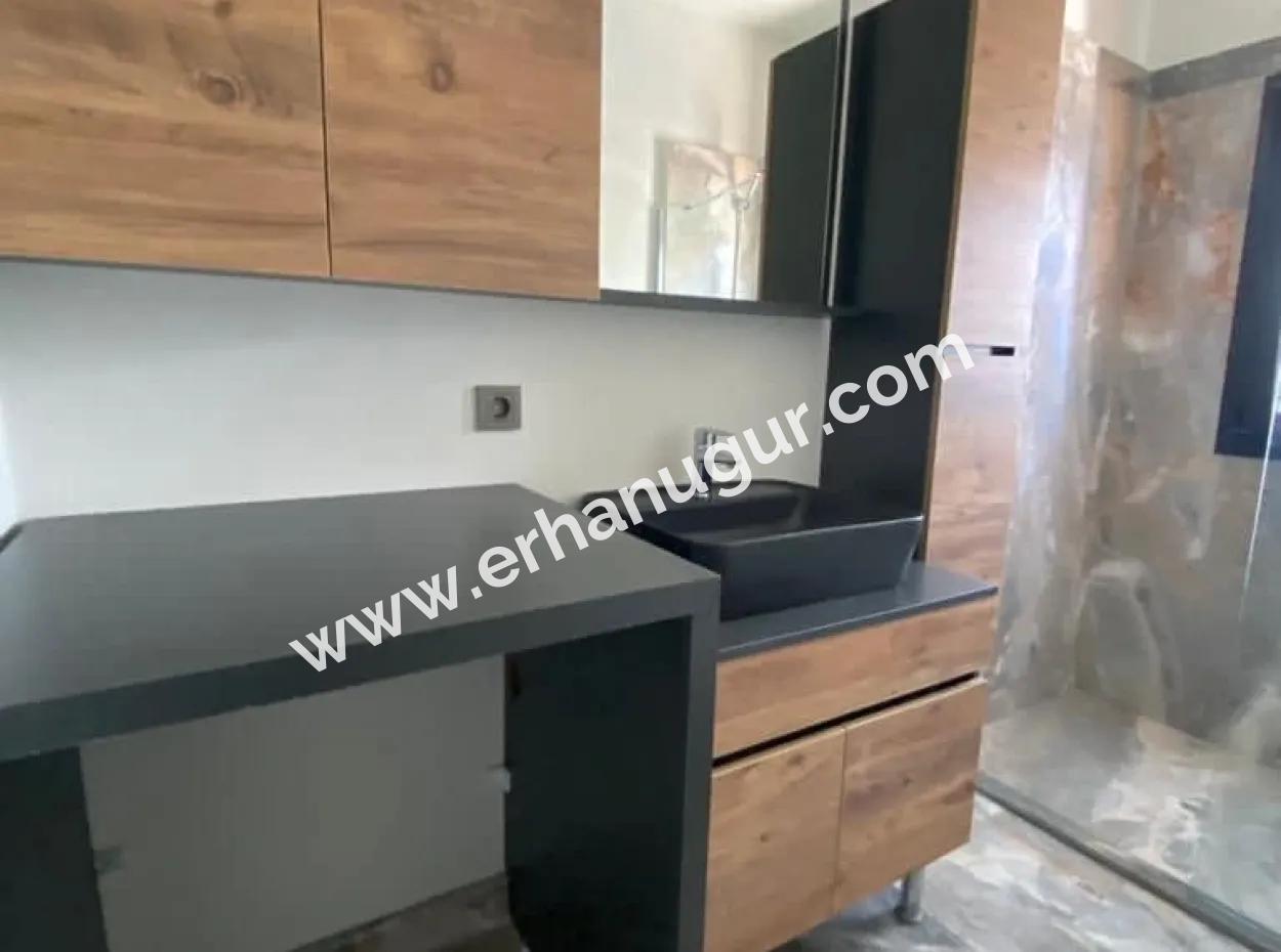 Sefirihisar Doğanbeyde Site İçinde Satılık 3+1 Yazlık