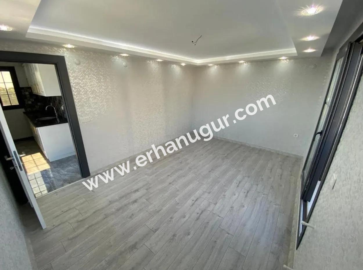 Gümüldür De Denize 50M2 Havuzlu Bahçeli Satılık Yazlık Villa