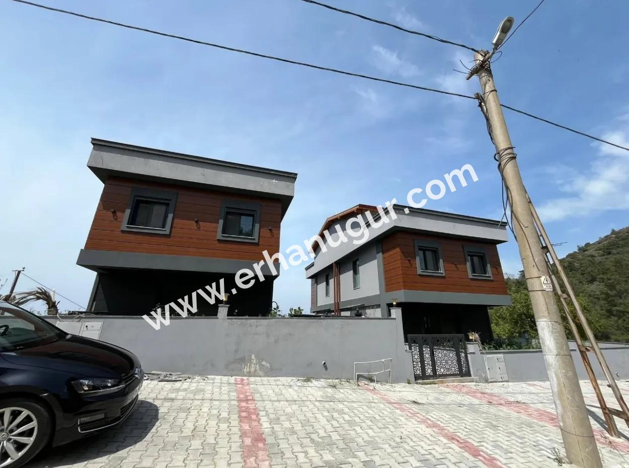 Özdere'de Denize Yürüme Mesafesinde Modern Mimarı Satılık 3+1 Villa