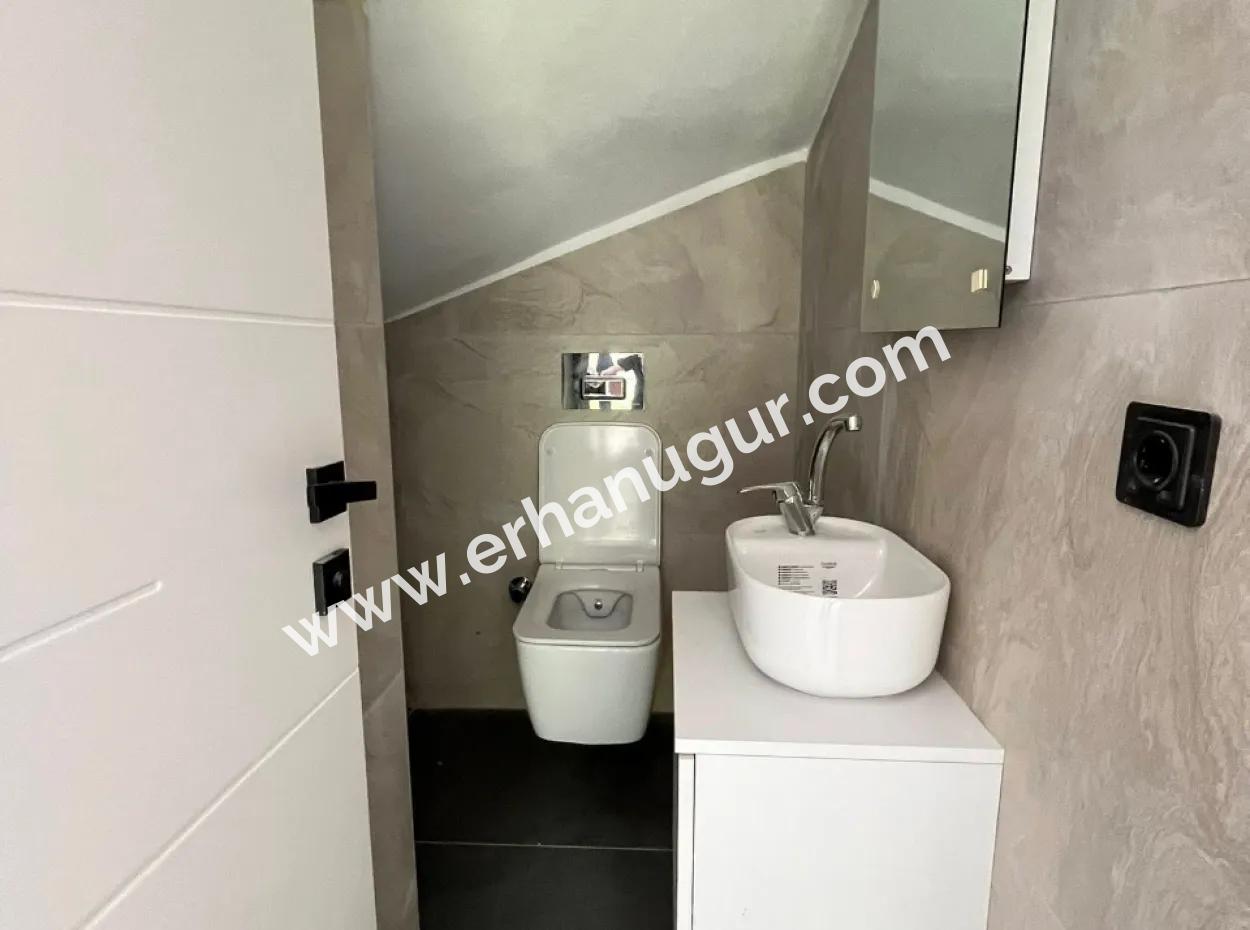 Özdere'de Denize Yürüme Mesafesinde Modern Mimarı Satılık 3+1 Villa