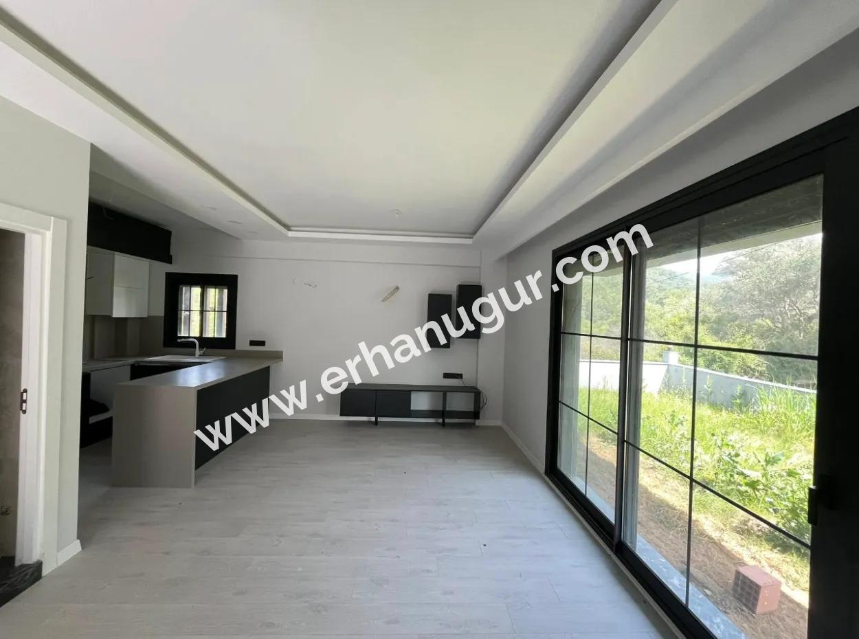 Özdere'de Denize Yürüme Mesafesinde Modern Mimarı Satılık 3+1 Villa