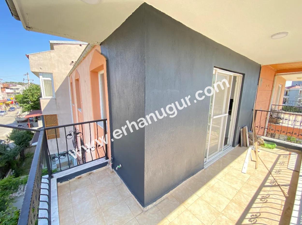 Ürkmez De Çarşı Merkezinde Denize 300M2 Satılık 2+1 Daire