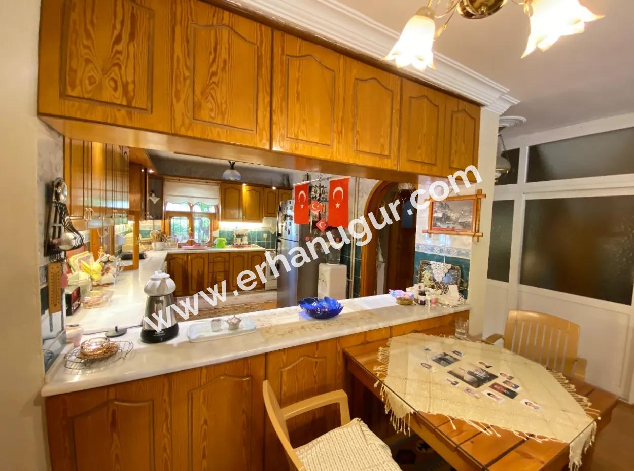 Doğanbey Merkezinde Denize 350M2 Ultra Lüx 7+2 Villa