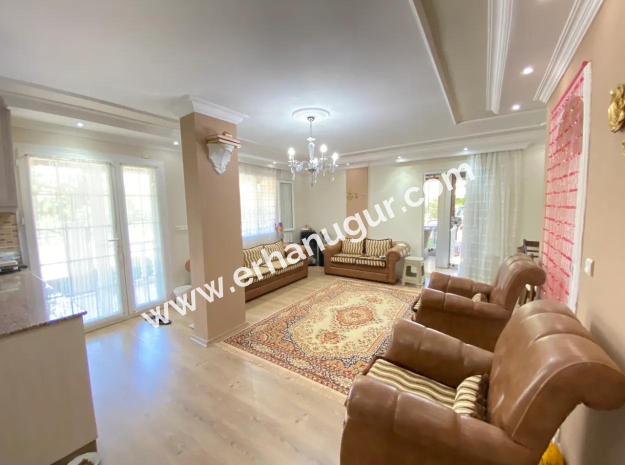 Doğanbey De Köşe Villa Tek Müstakil Geniş Bahçeli Ultra Lükx Satılık 4+1 Villa