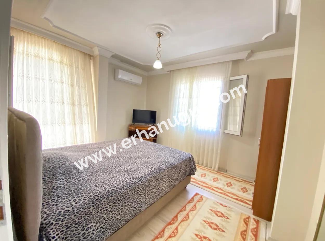 Doğanbey De Köşe Villa Tek Müstakil Geniş Bahçeli Ultra Lükx Satılık 4+1 Villa