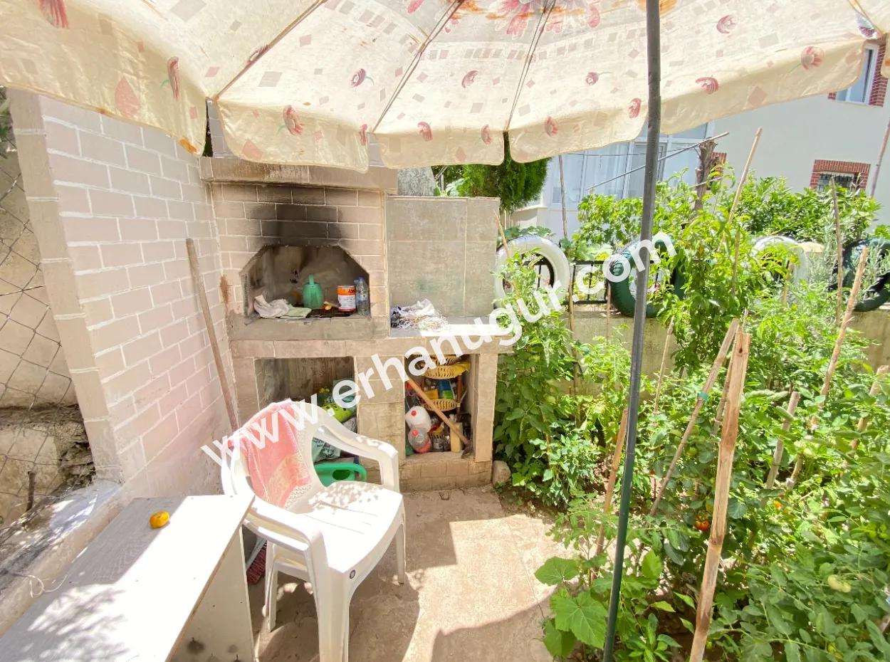 Ürkmez De Merkezde Denize 350M Geniş Ferah Yapılı Satılık 2+1 Daire