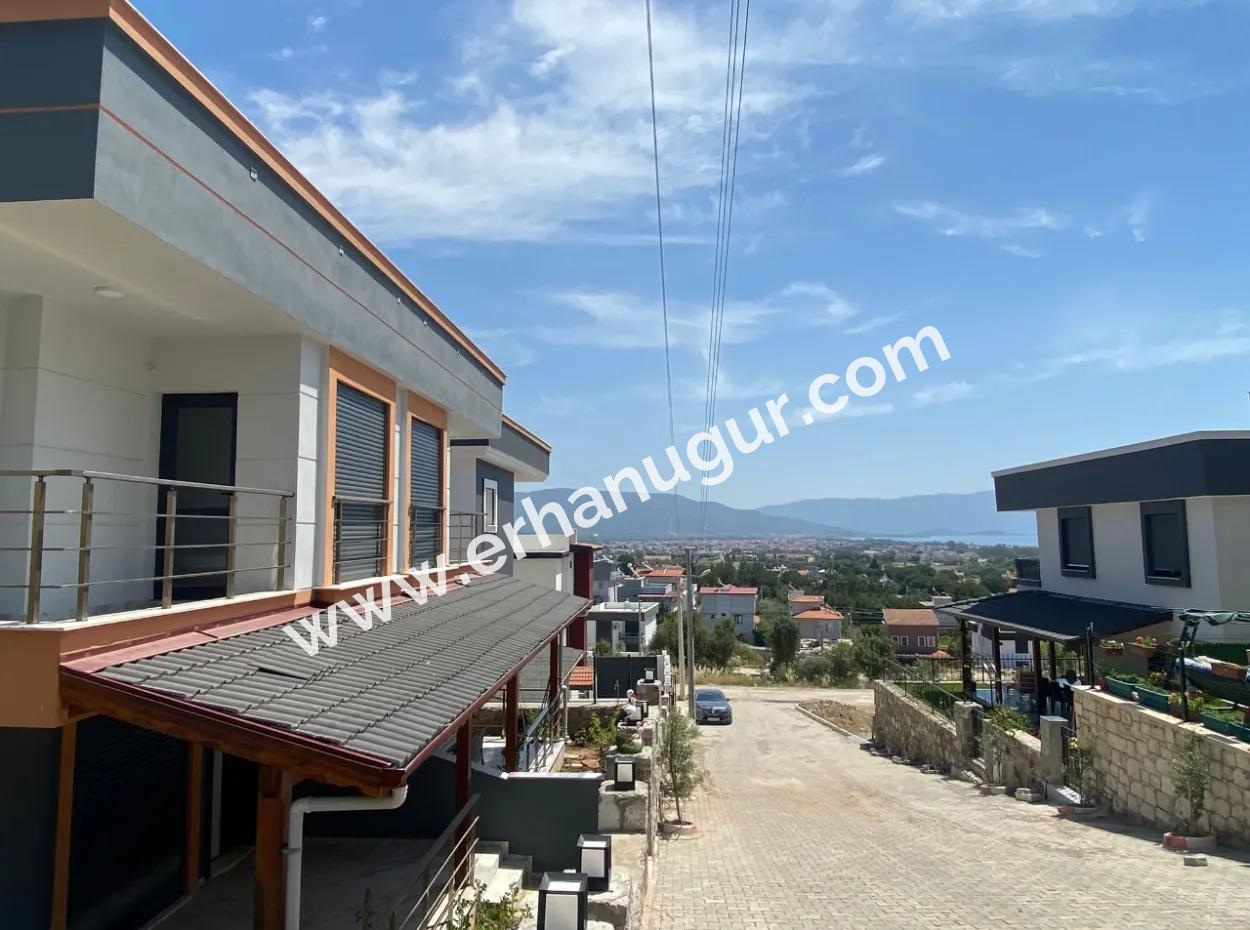 Seferihisar Doğanbey De Full Deniz Üç Tarafı Bahçe Satılık 3+1 Villa