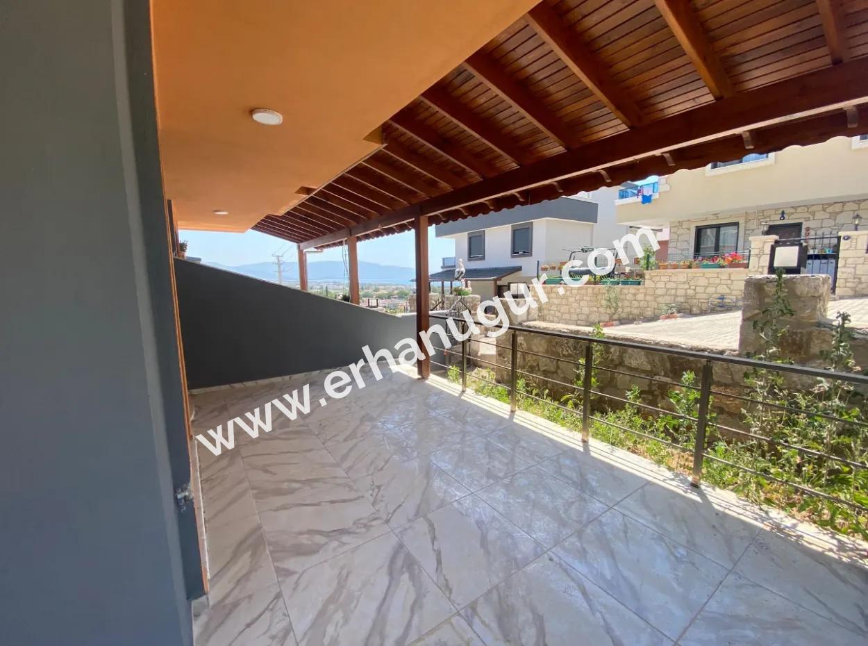 Seferihisar Doğanbey De Full Deniz Üç Tarafı Bahçe Satılık 3+1 Villa