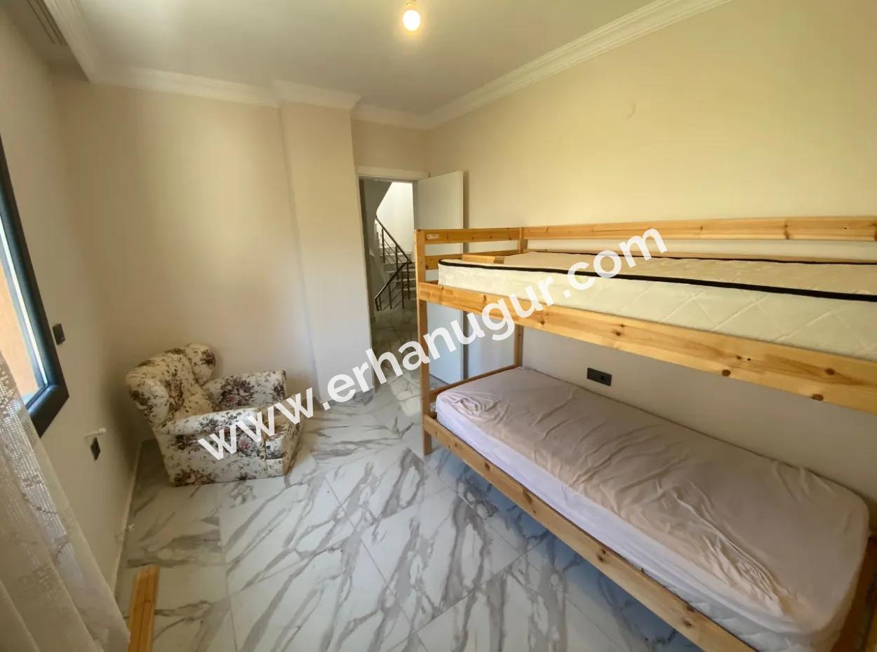 Seferihisar Doğanbey De Full Deniz Üç Tarafı Bahçe Satılık 3+1 Villa