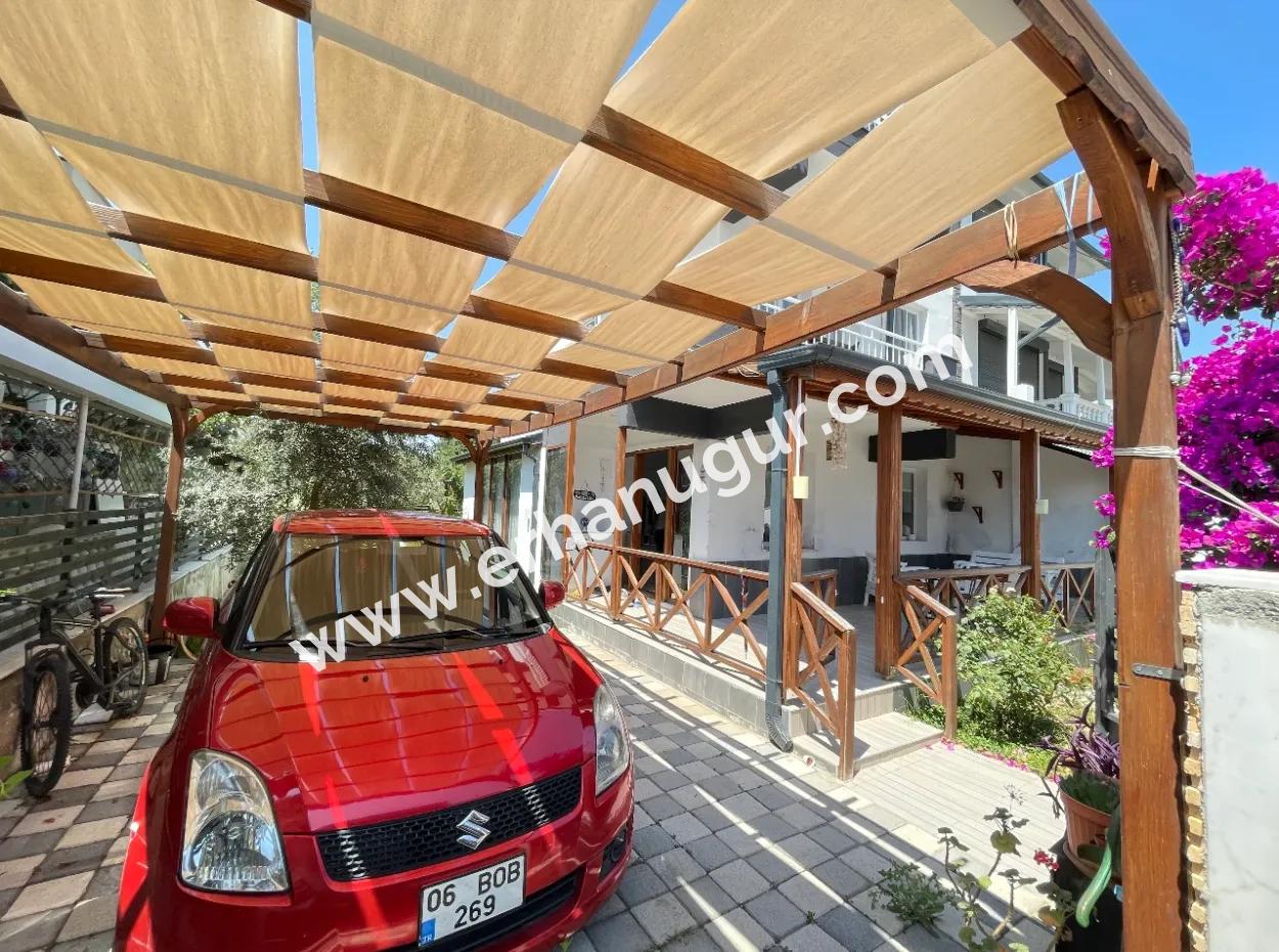 Doğanbeyde Kapalı Otoparkı Denıze 550M2 Ultra Lüx Satılık 3+1 Vılla