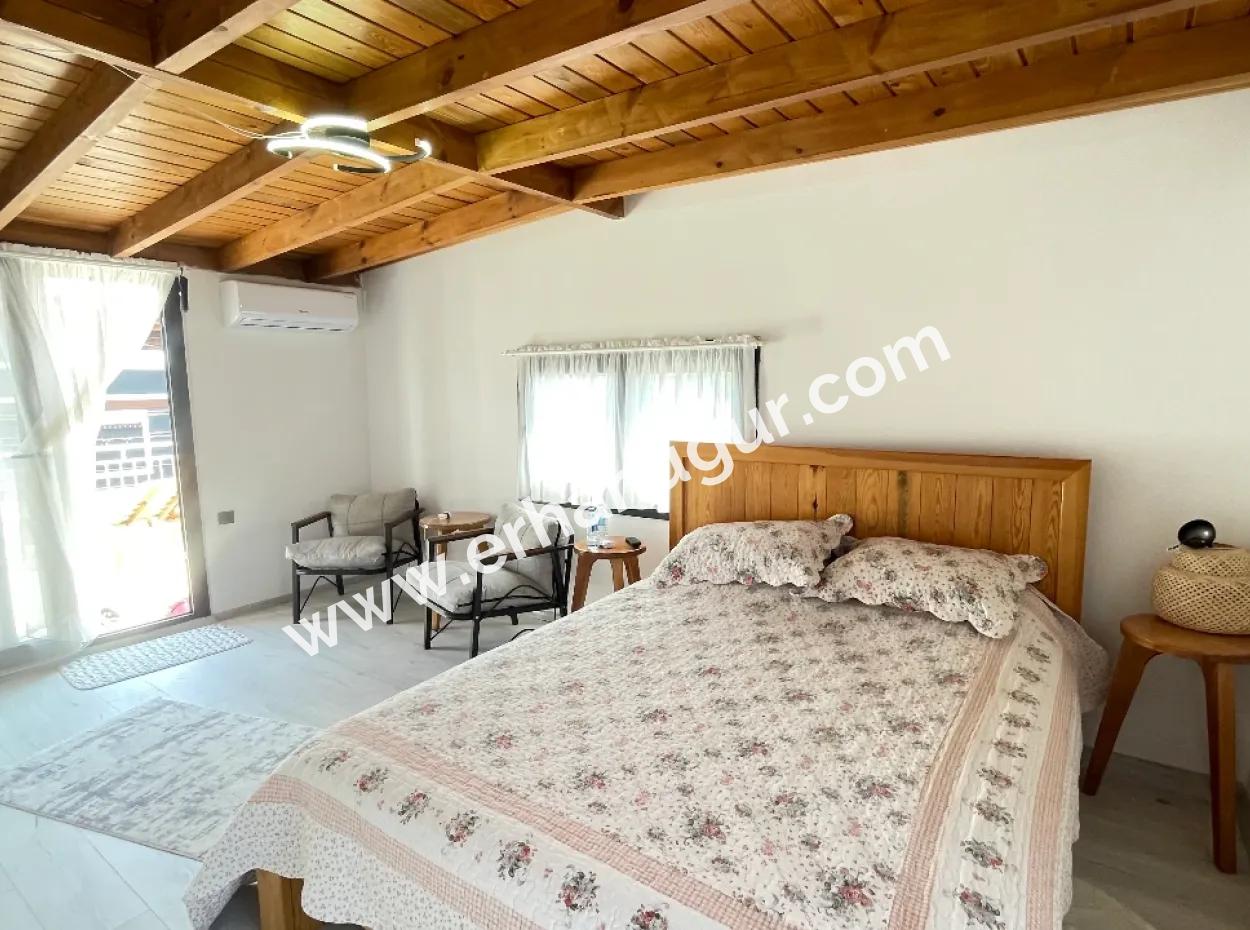 Doğanbeyde Kapalı Otoparkı Denıze 550M2 Ultra Lüx Satılık 3+1 Vılla