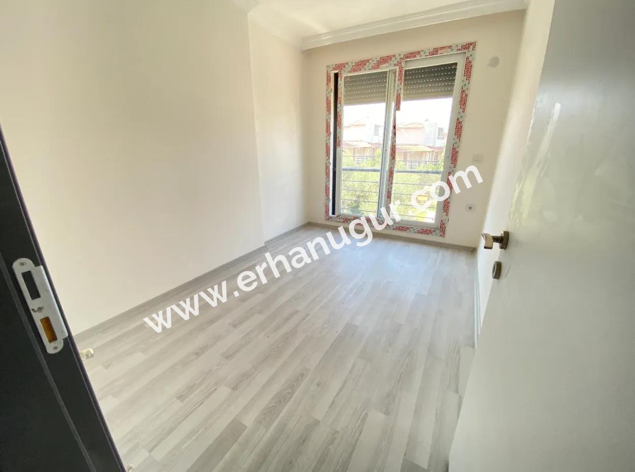 Seferihisar Doğanbey De Köşe Denize 500Mt Satılık 3+1 Villa