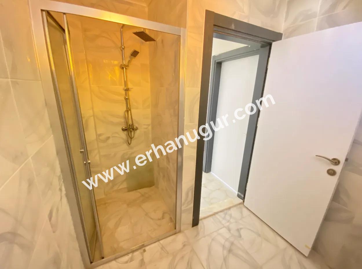 Seferihisar Doğanbey De Köşe Denize 500Mt Satılık 3+1 Villa