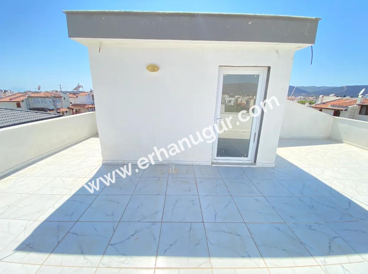 Seferihisar Doğanbey De Köşe Denize 500Mt Satılık 3+1 Villa