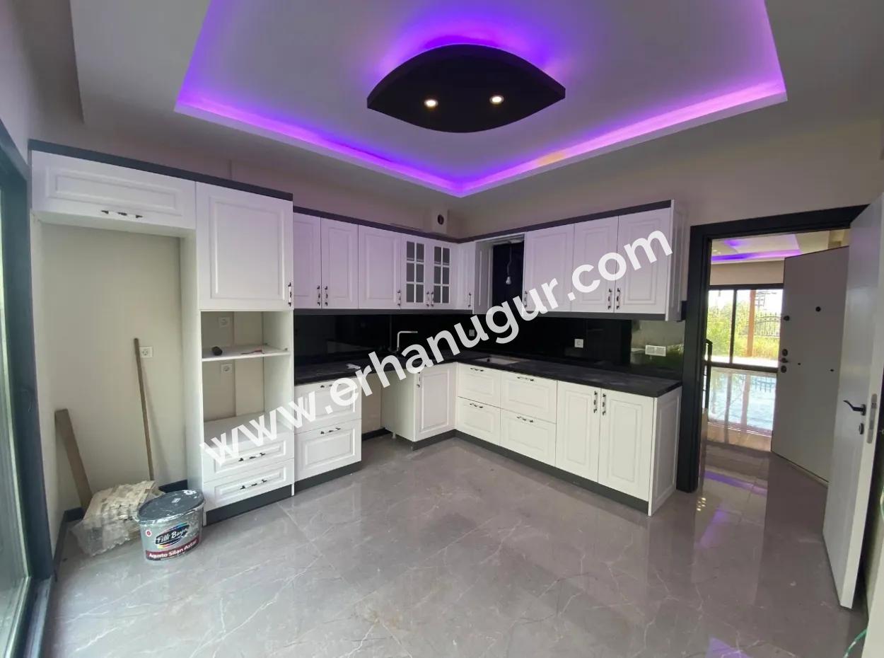 Özdere De Full Deniz Manzaralı Geniş Bahçeli Satılık 4+1 Villa