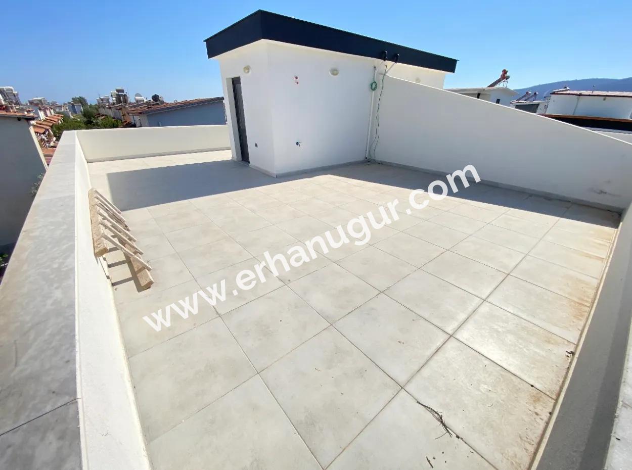 Seferihisar Doğanbey De Köşe Villa Denize 750Mt Satılık 3+1