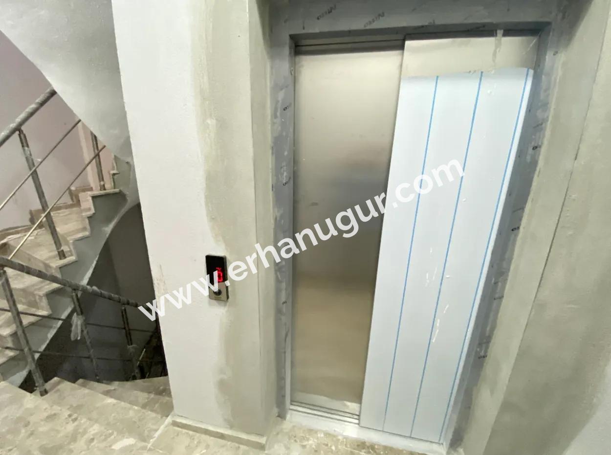 Gümüldür De Merkezinde Full Deniz Asansörlüdür Satılık 1+1 Daire