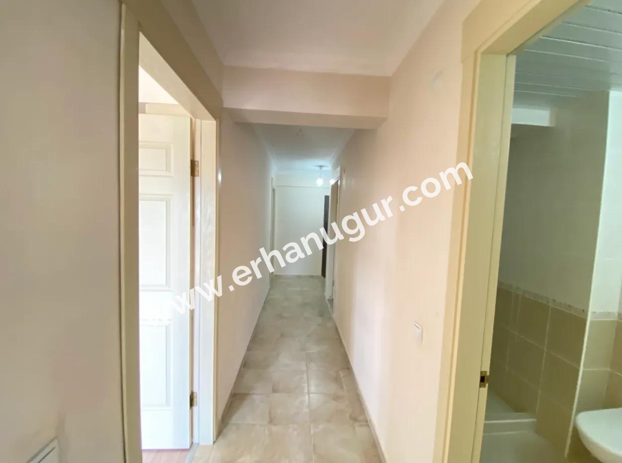 Menderes Gümüldür Çarşı Merkez'de Masrafsız Satılık 2+1 Daire!