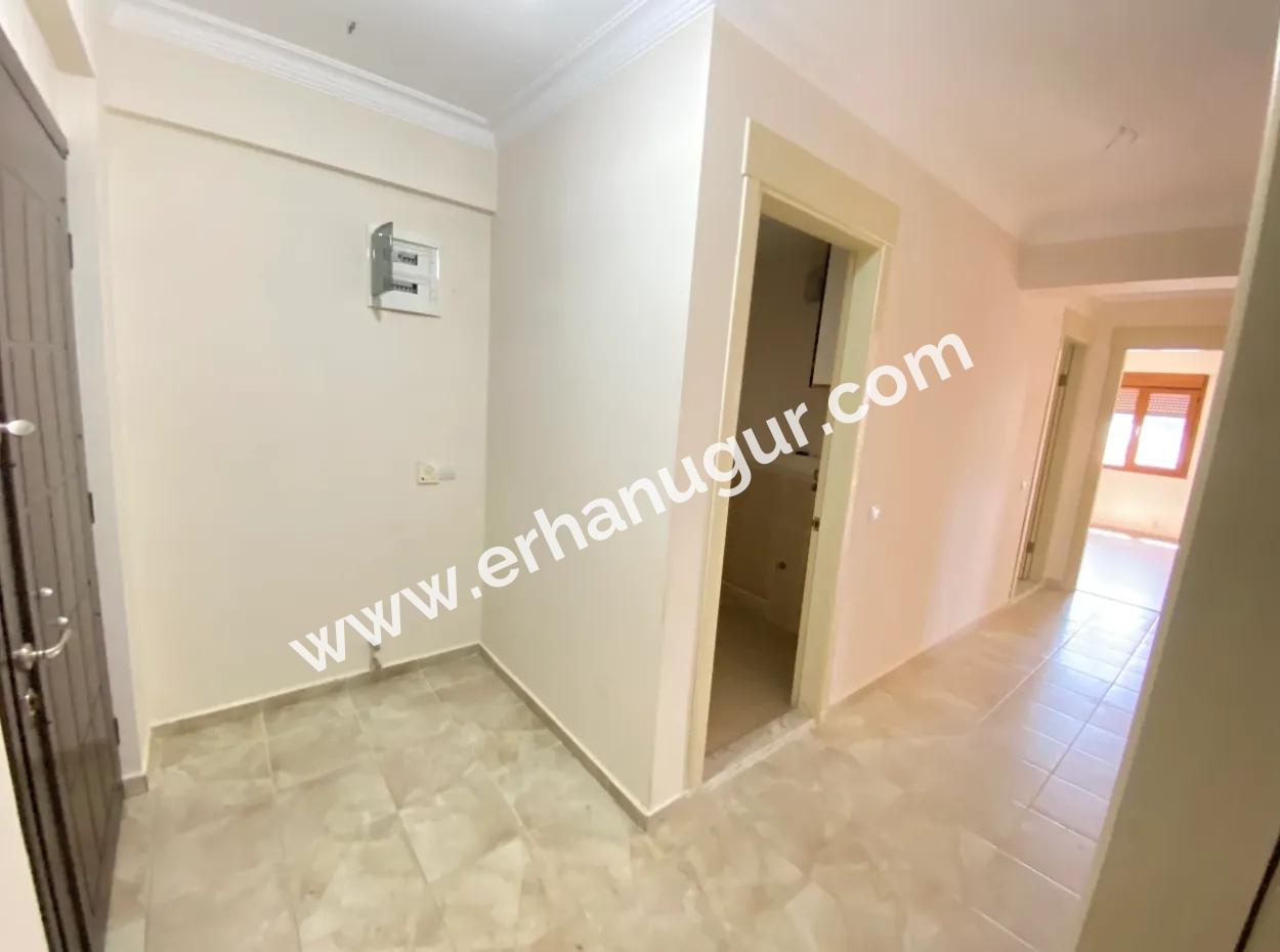 Menderes Gümüldür Çarşı Merkez'de Masrafsız Satılık 2+1 Daire!