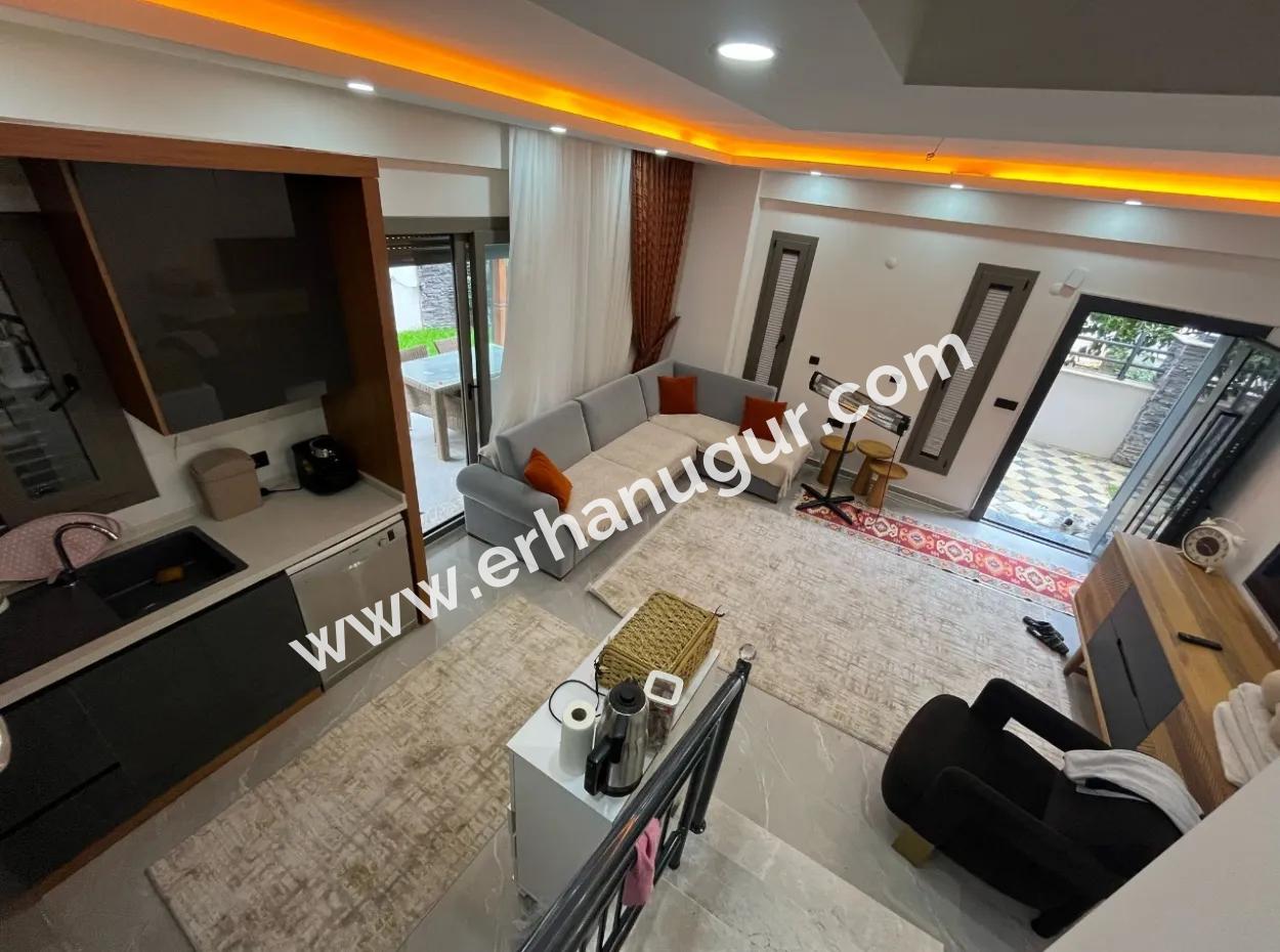 Özdere Çukuraltı De Full Eşyalı Lükx Satılık 3+1Villa