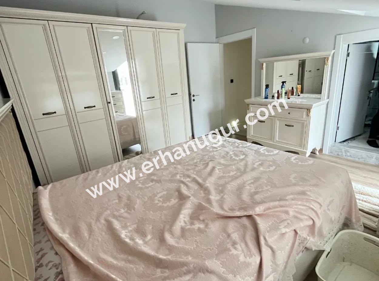 Özdere Çukuraltı De Full Eşyalı Lükx Satılık 3+1Villa
